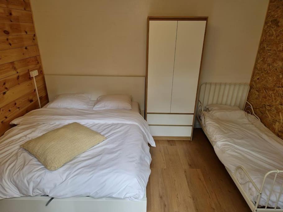 3 Bedroom Chalet On Camping Gt Balen מראה חיצוני תמונה