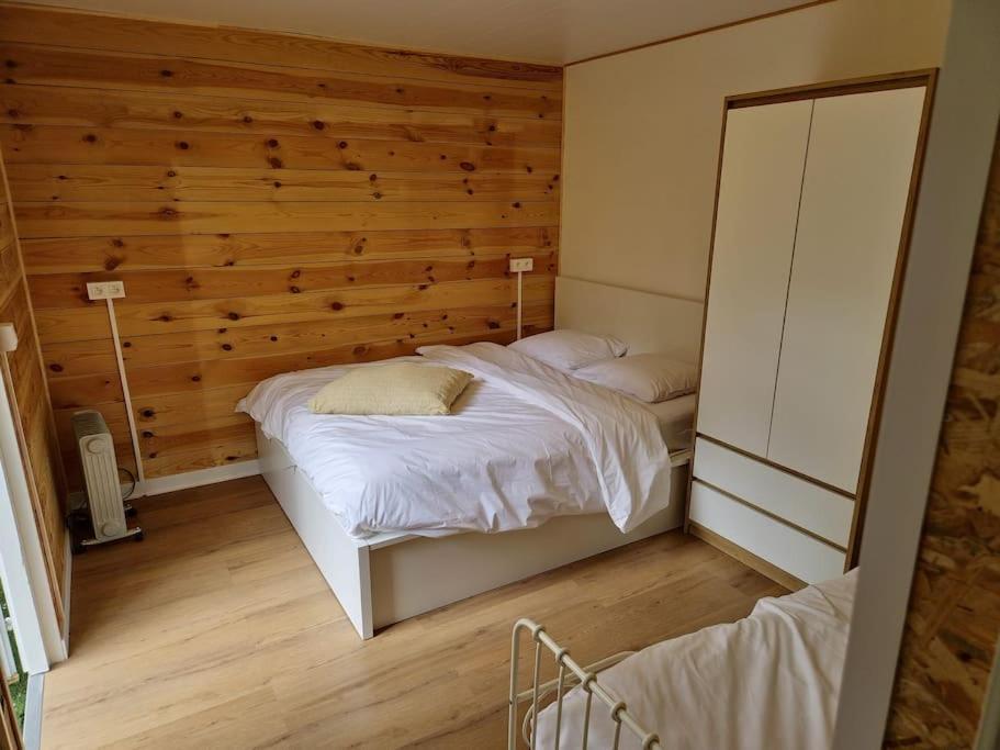 3 Bedroom Chalet On Camping Gt Balen מראה חיצוני תמונה