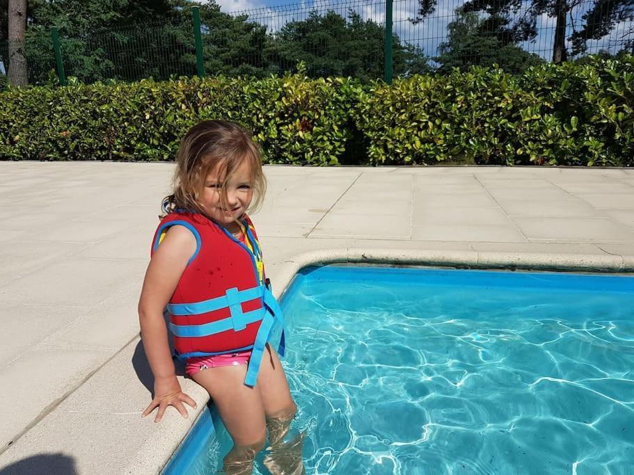 3 Bedroom Chalet On Camping Gt Balen מראה חיצוני תמונה